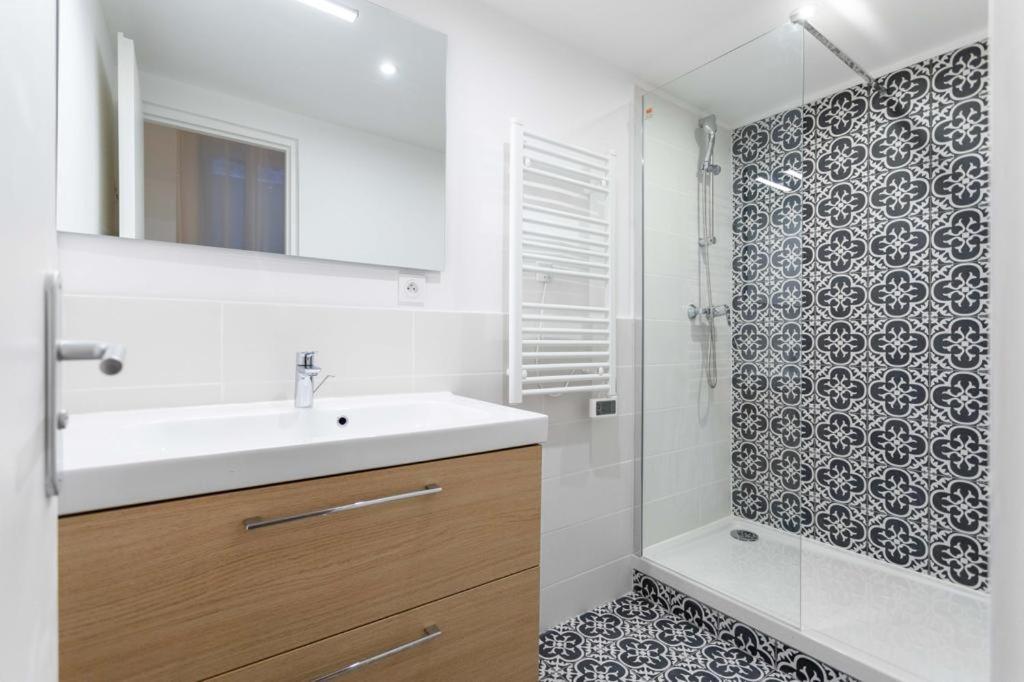Grand T4 Avec 3Sdb - Quartier Joliette - Ideal Familles Et Groupes Marseilles Exterior foto